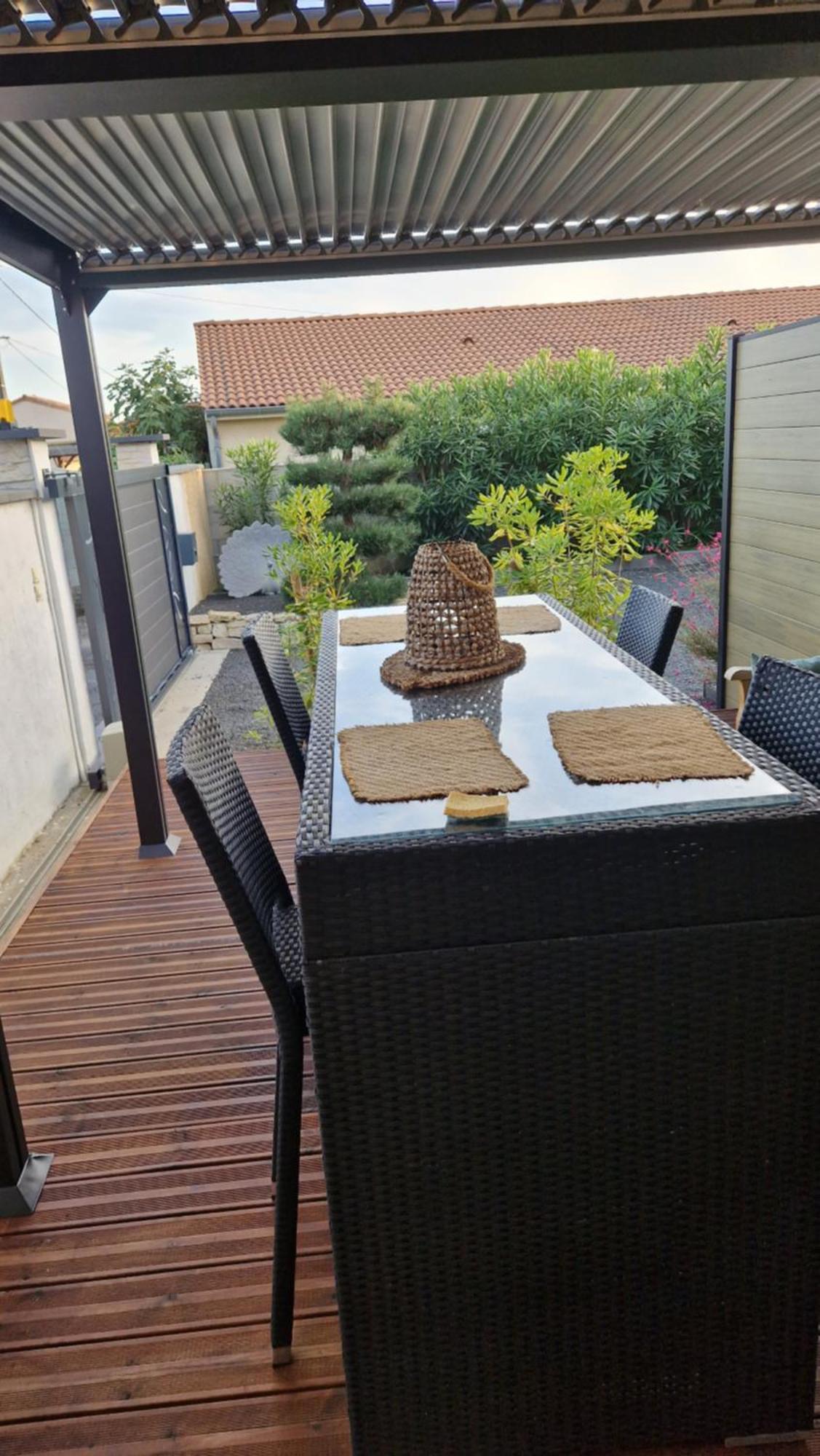 Appartement Pour 4 Avec Terrasse Chanos-Curson Ngoại thất bức ảnh